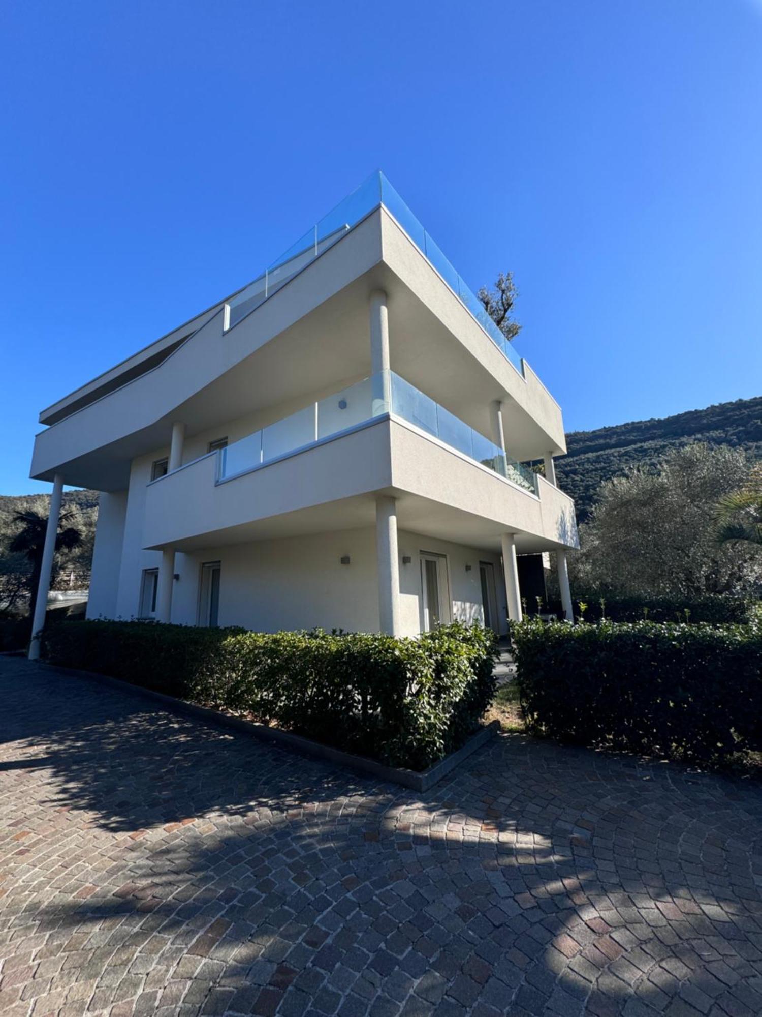 Oleeva Apartment Riva del Garda Esterno foto