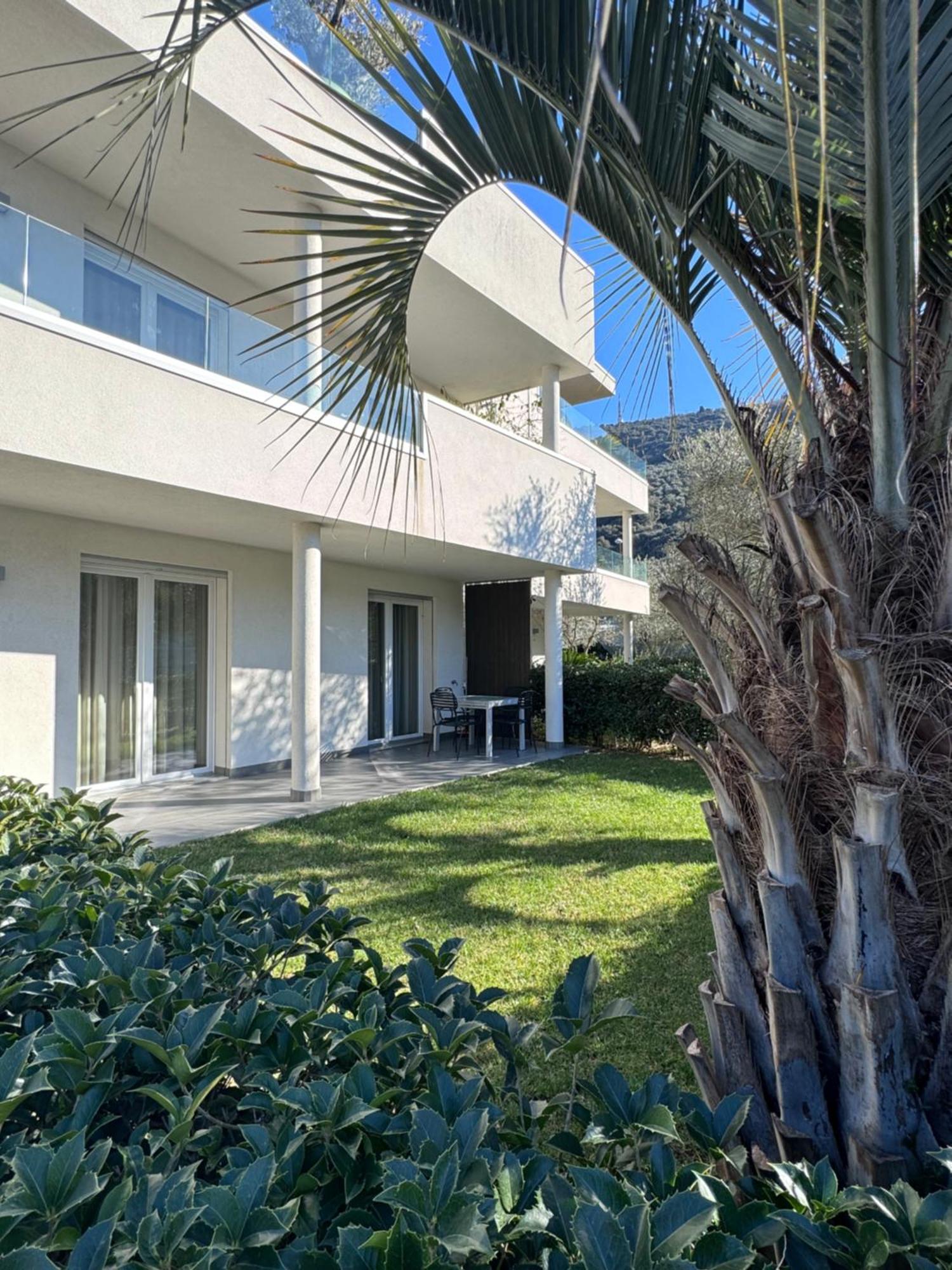 Oleeva Apartment Riva del Garda Esterno foto